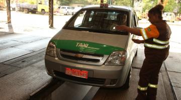CET-Santos convoca taxistas para renovação de alvará e agendamento de vistoria