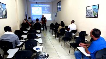 Motoristas de Santos aprendem sobre primeiros socorros em curso promovido pela CET