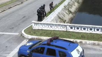 Guarda Municipal multa dois homens em R$ 1,5 mil por pesca irregular em canal de Santos