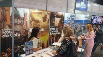 Santos é divulgada em evento de turismo em Santa Catarina
