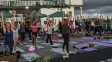 Festival de ioga chega à 10ª edição neste domingo em Santos