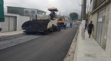 Nova pavimentação finaliza série de melhorias em rua do Saboó, em Santos  