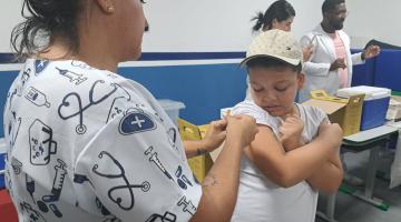 Santos encerra vacinação na UME Oswaldo Justo