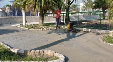 Avançam obras de revitalização em praça no Rádio Clube, em Santos 