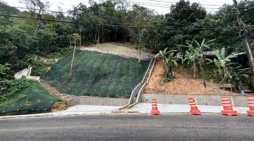 Obra de contenção e drenagem é concluída e garante mais segurança em morro de Santos