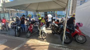 Ação sensibiliza mais de 400 motociclistas em Santos no primeiro dia da Semana Nacional de Trânsito