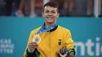 Representante de Santos, Nathan Torquato é ouro no taekwondo no Parapan 2023
