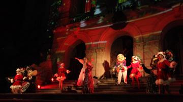 Natal Criativo entra na segunda semana com desfile, espetáculos de dança e economia criativa no Centro de Santos