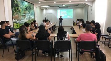 Sustentabilidade e oratórias são abordadas no 2º Encontro dos Jovens Embaixadores e Repórteres do Clima em Santos