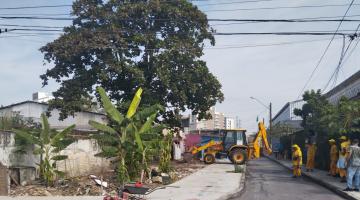 Força-tarefa em Santos combate ocupações irregulares no Estuário e em Caruara