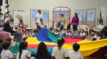 Semana Municipal do Brincar promove convivência intergeracional na Casa do Sol em Santos