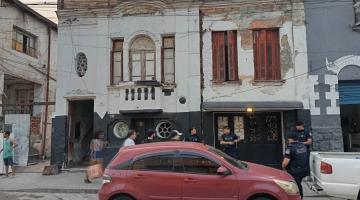 Prefeitura de Santos apoia Polícia Civil em força-tarefa que fechou adega clandestina com diversas irregularidades