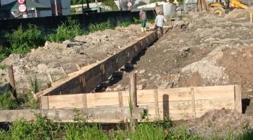 Parque Caneleira: começam as fundações para construção de campo de futebol em Santos