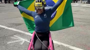 Paratleta de Santos Vanessa Cristina fica em 7º na principal maratona do mundo, em Boston, nos EUA