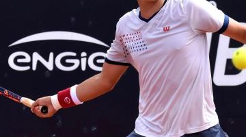 Revelação santista enfrenta nomes de peso do circuito internacional na Santos Brasil Tennis Cup