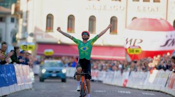 Paraciclista de Santos é campeão de Copa do Mundo na Itália e volta com três medalhas da Europa