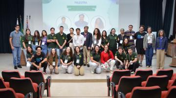 Santos compartilha modelo de gestão pública com foco nos ODS durante evento acadêmico em Araraquara