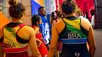 Gêmeas do wrestling santista conquistam bronze no Pan Sub-17 no Rio