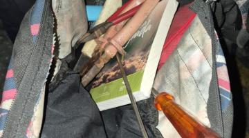 ferramentas e cabos. #paratodosverem