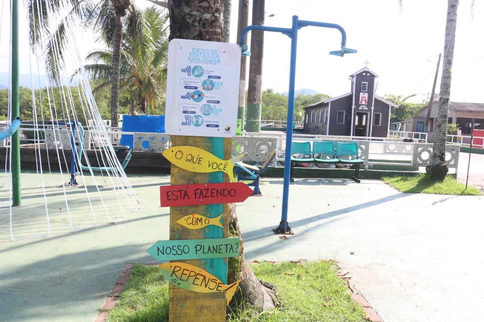 visão de praça na Ilha Diana #paratodosverem