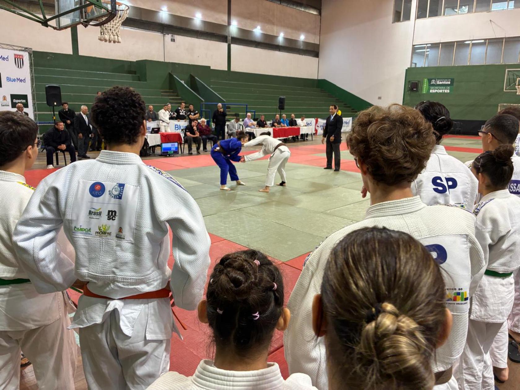atletas olham luta #paratodosverem