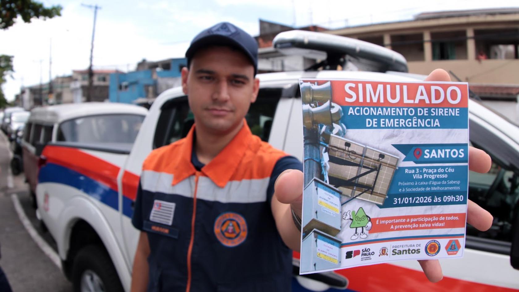 técnico mostra panfleto #paratodosverem