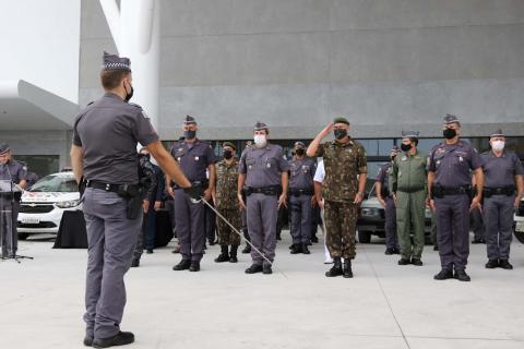 policiais em formação #paratodosverem