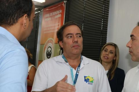 Presidente da Caixa Econômica em reunião com gestores. #pracegover