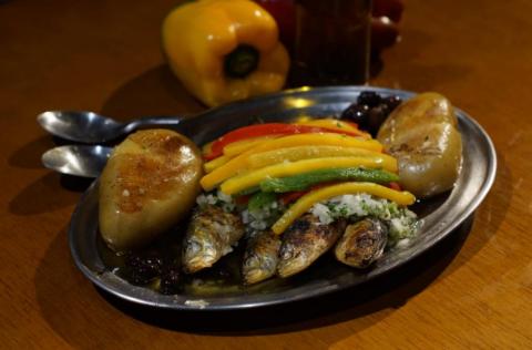 prato de peixe típico de portugal #paratodosverem
