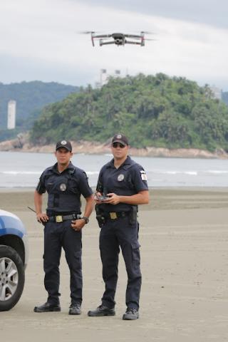 guardas operam drone na praia #paratodosverem