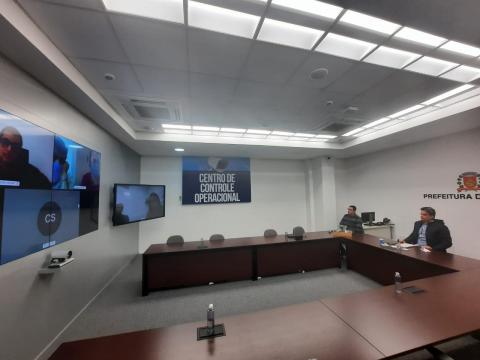 Secretário conversa com representantes de Recife de forma virtual. #paratodosverem