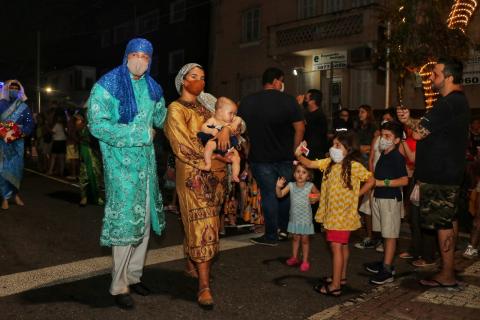 sagrada família na careata #paratodosverem