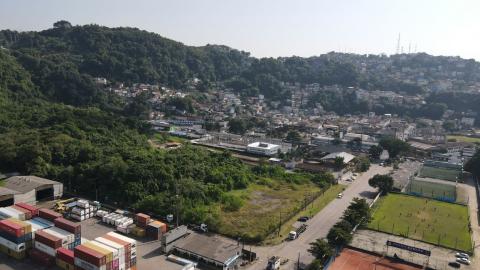 visão aérea do terreno #paratodosverem 