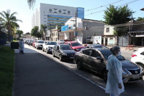 Fila de carros na rua #Paratodosverem