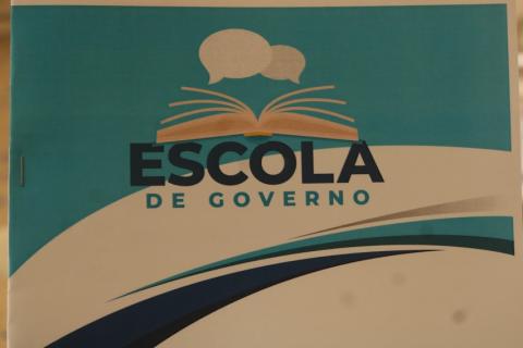 Logomarca da escola de governo #paratodosverem