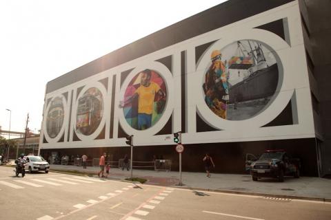 Foto da área externa do Santos Convention Center #paratodosverem