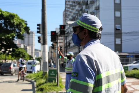 agentes olham o tráfego #paratodosverem 