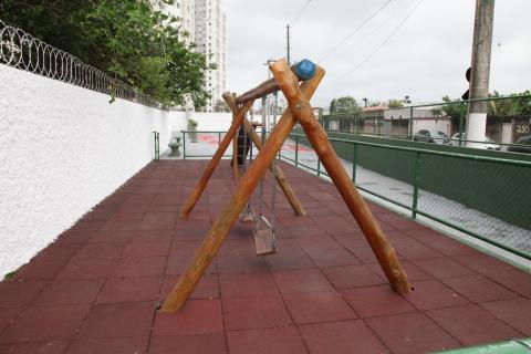 playground de praça #paratodosverem