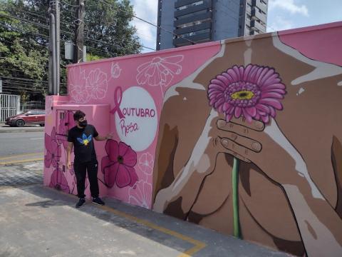 Artista exibe parede grafitada #paratodosverem