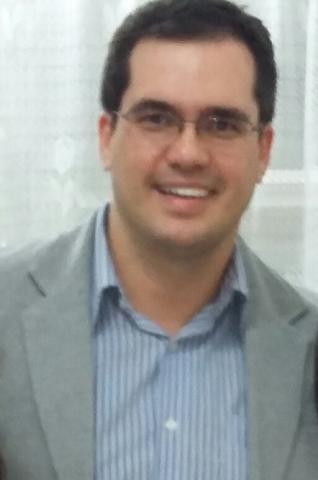O professor Diego Souza