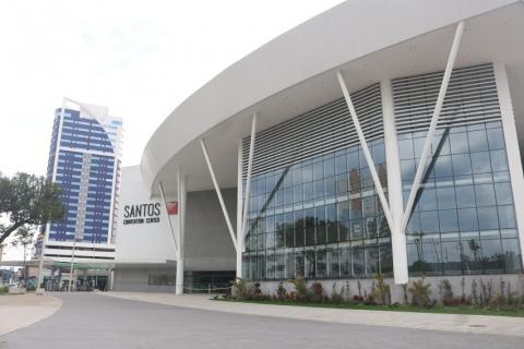 A fachada do Santos Convention Center. #paratodosverem