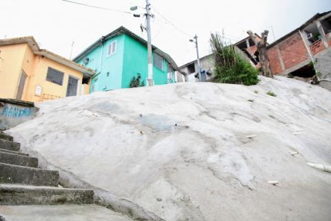 encosta com obra já pronta #paratodosverem 