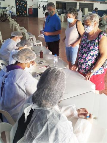 pessoas atendidas em balcão #paratodosverem 