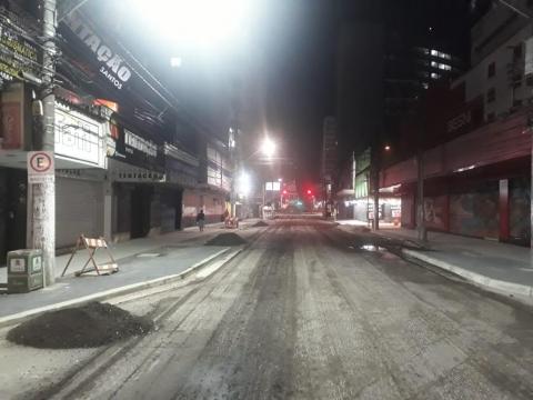 Vista geral de pista pronta para receber novo asfalto