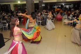 Apresentação de dança do ventre no Clube Sírio-Libanês