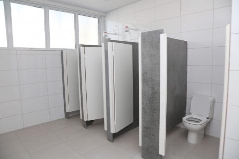 banheiro da unidade #paratodosverem 
