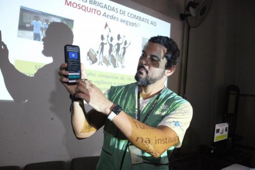 agente dá formação de brigada em escola #paratodosverem
