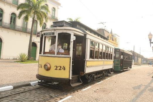 o bonde andando no centro. #pasratodosverem