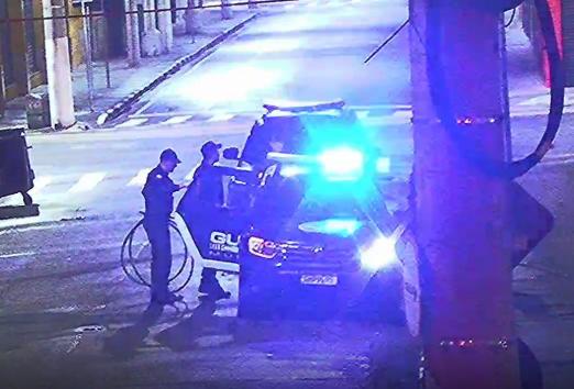 guardas efetuando a prisão #paratodosverem