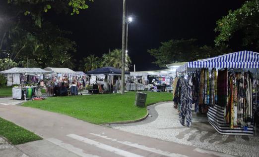 barracas montadas na feirarte #paratodosverem